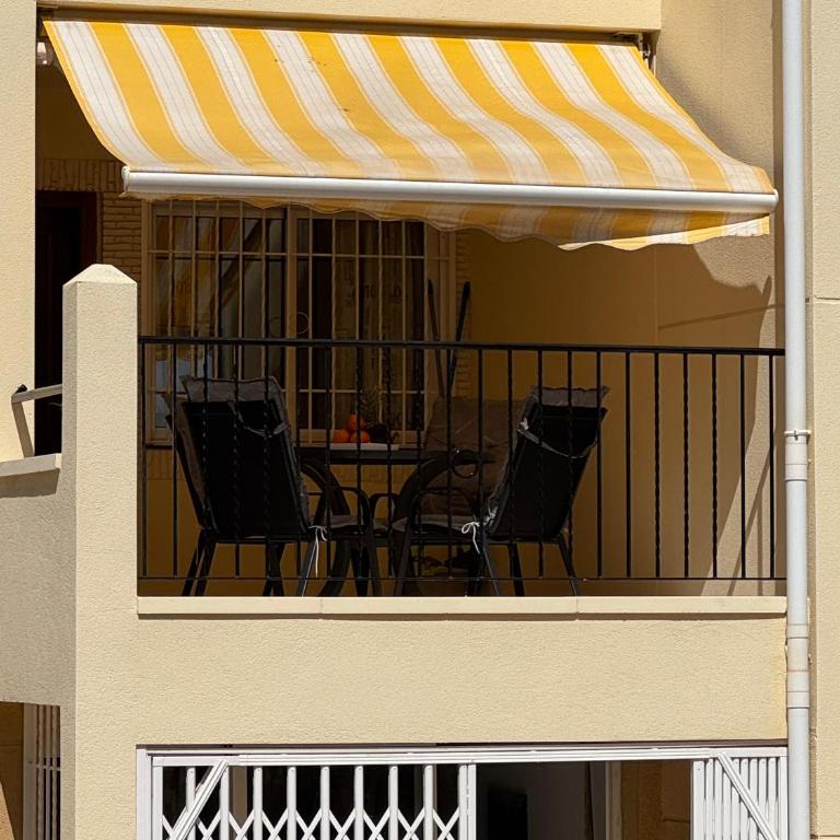 En perle med plass til voksne og familien, solfylt terrasse 5 min fra stranden - Apartamento de 2 dormitorios - 26