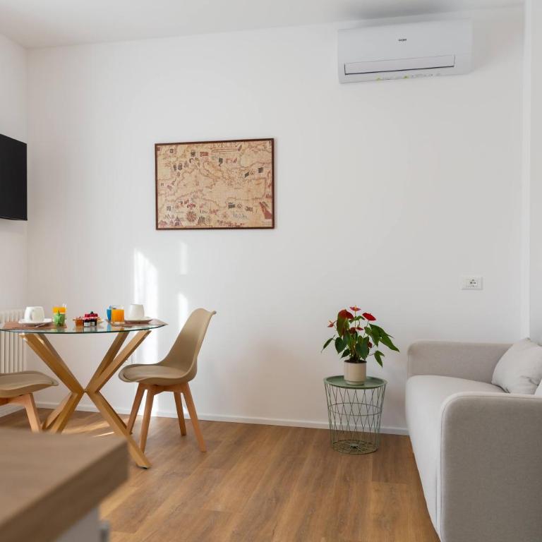 SulCorso - One-Bedroom Apartment - 11