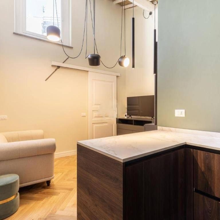 Trevi Velvet House - Appartamento con 2 Camere da Letto - 8