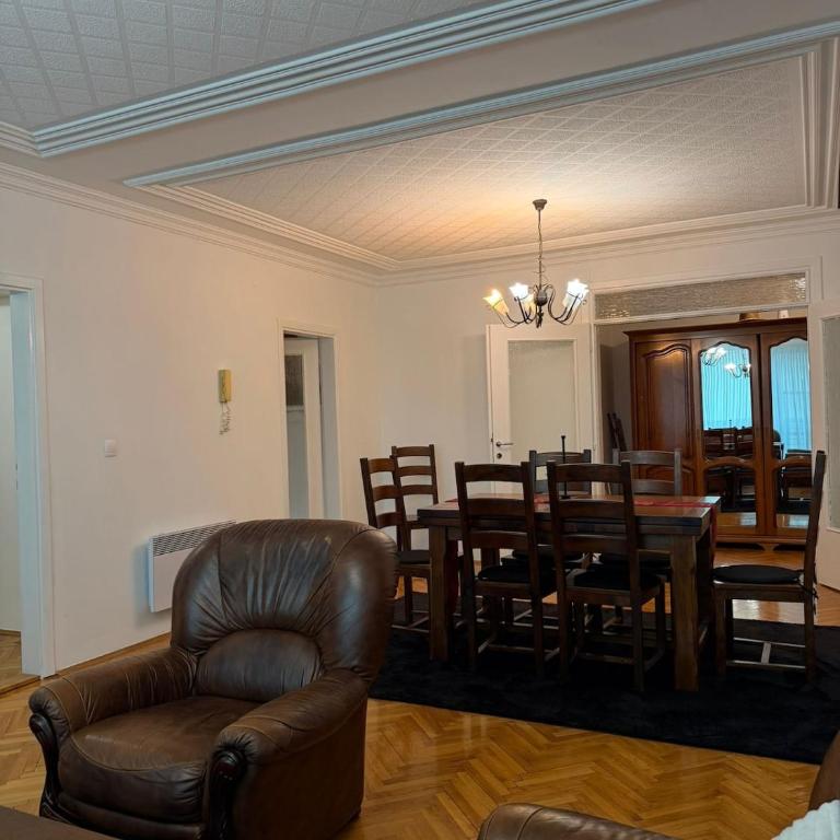 Apartment Center-Novi Sad - Apartman sa 2 Spavaće Sobe - 2