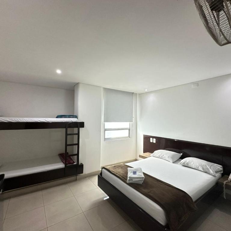 Hotel Via 45 Centro - Habitación Familiar - 4