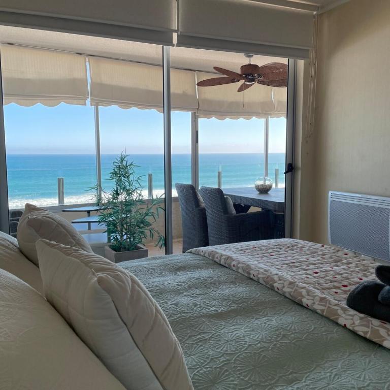 Ocean Front Apartment, La Serena - Two-Bedroom Apartment - 58
