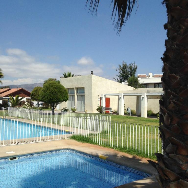 Ocean Front Apartment, La Serena - Two-Bedroom Apartment - 95