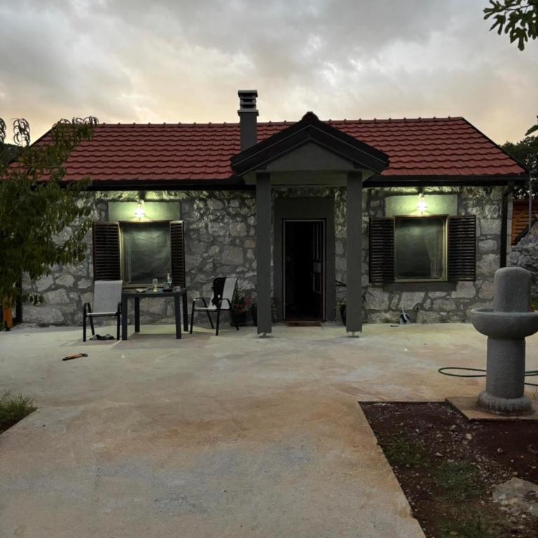 Minja Stone House by the Lake - Kuća sa 1 Spavaćom Sobom - 3