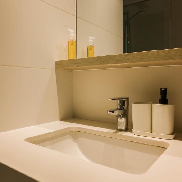 Chic 2BR Unique Stay in the Heart of Providencia - Apartment - 21