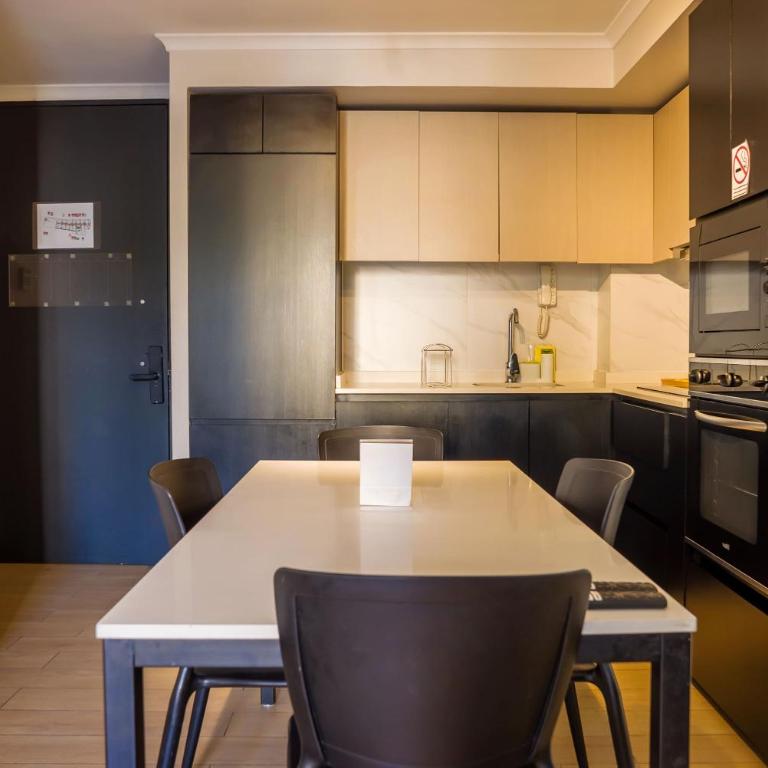Chic 2BR Unique Stay in the Heart of Providencia - Apartment - 34