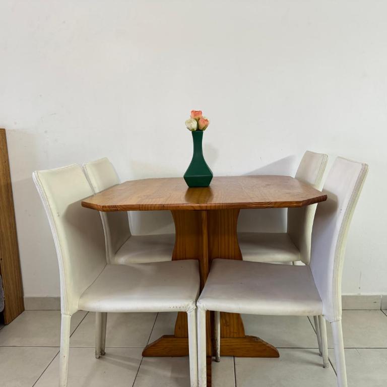 Cares Azcuénaga, Morón, Buenos Aires - Estudio con sofá cama - 13