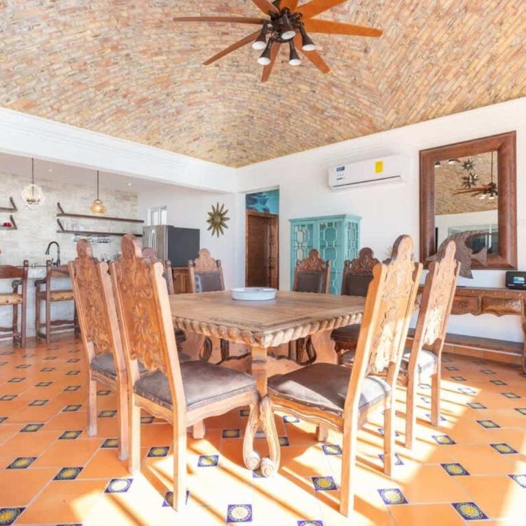 Luxury & Spacious Beachfront Home Casa Espiritu - Apartamento - 13