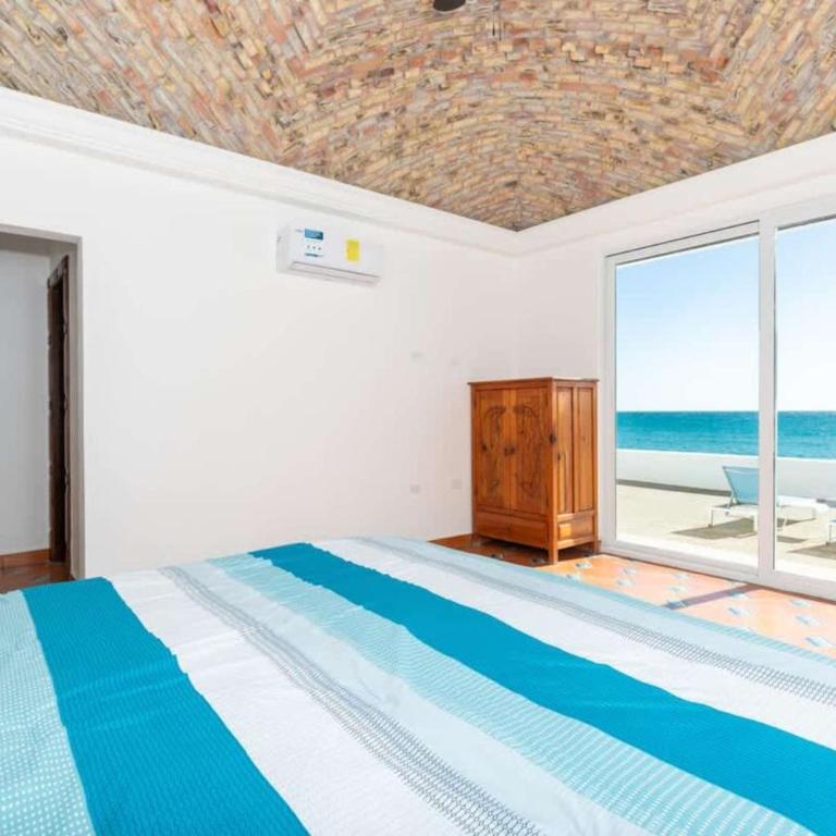 Luxury & Spacious Beachfront Home Casa Espiritu - Apartamento - 40