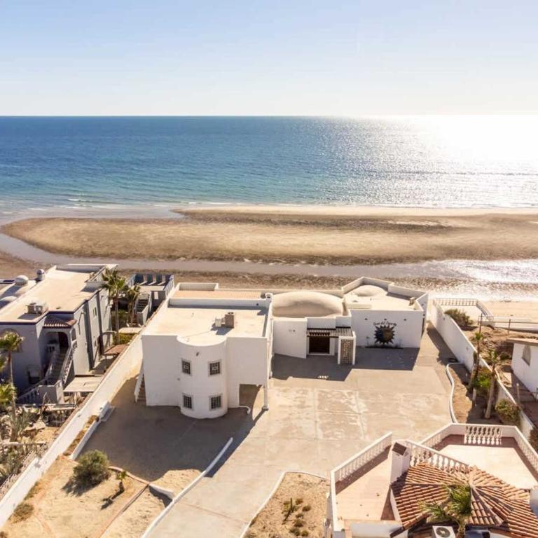 Luxury & Spacious Beachfront Home Casa Espiritu - Apartamento - 62