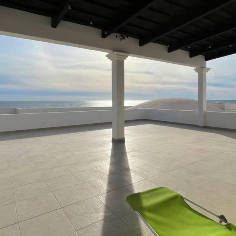 Luxury & Spacious Beachfront Home Casa Espiritu - Apartamento - 67