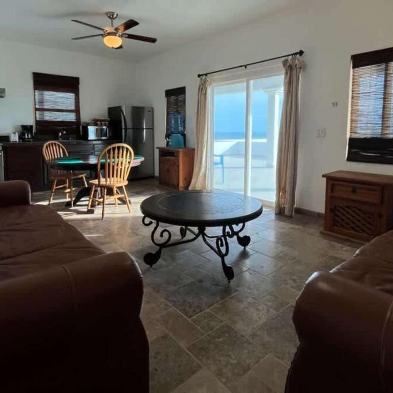 Luxury & Spacious Beachfront Home Casa Espiritu - Apartamento - 69