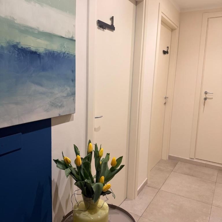 Garibaldi 12, opposite the main train station - Vacation Home - 11
