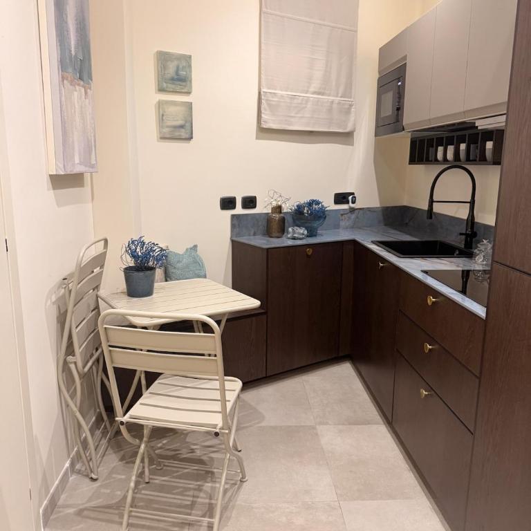 Garibaldi 12, opposite the main train station - Vacation Home - 34
