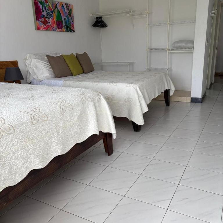 Apartamento Palo Alto - Habitación Doble con balcón - 1 o 2 camas - 4