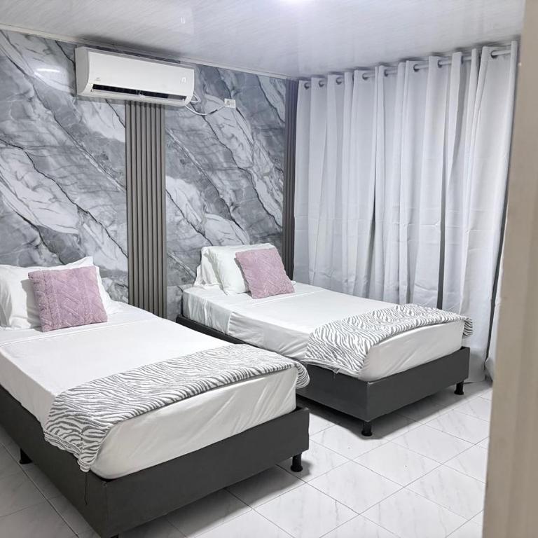 Apartamento Palo Alto - Habitación Doble con baño privado - 1 o 2 camas - 5