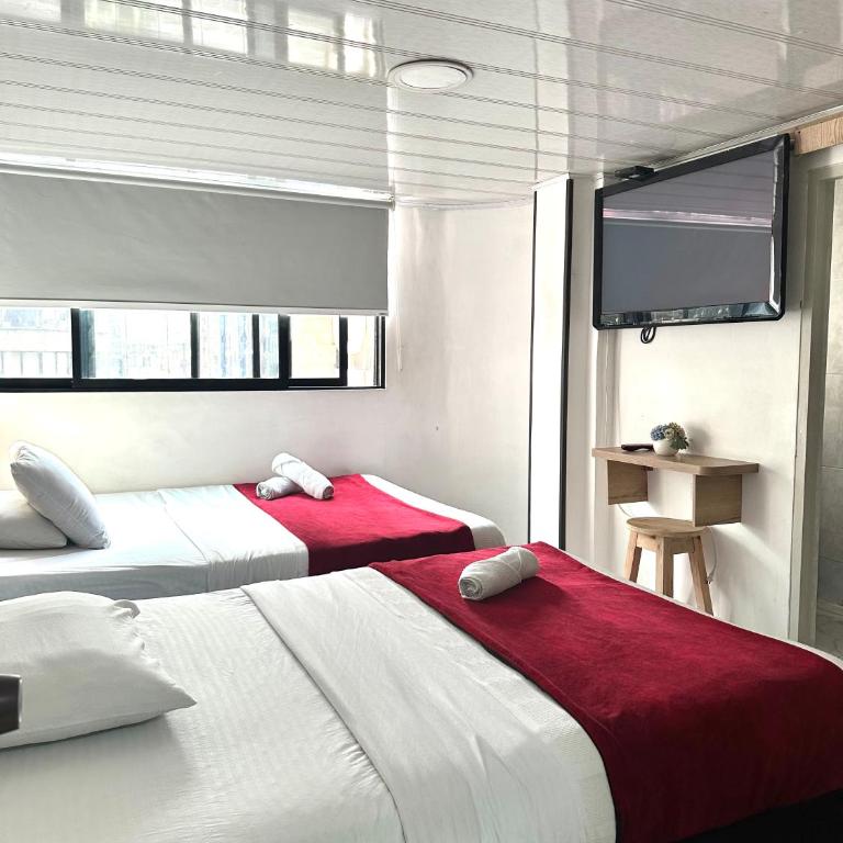 Hotel Urban Center Bogota - Family Double Room - 7