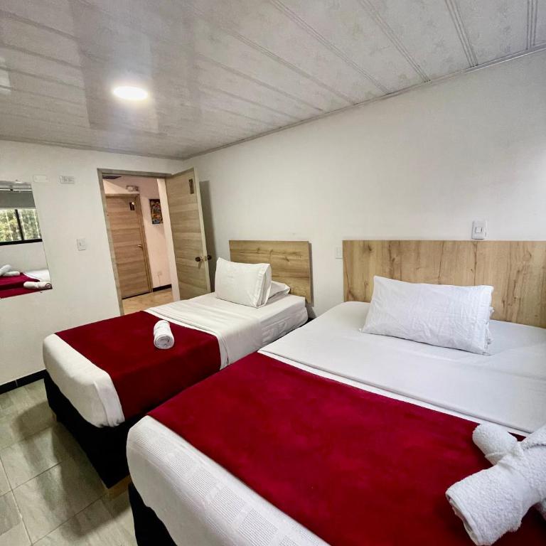 Hotel Urban Center Bogota - Family Double Room - 2