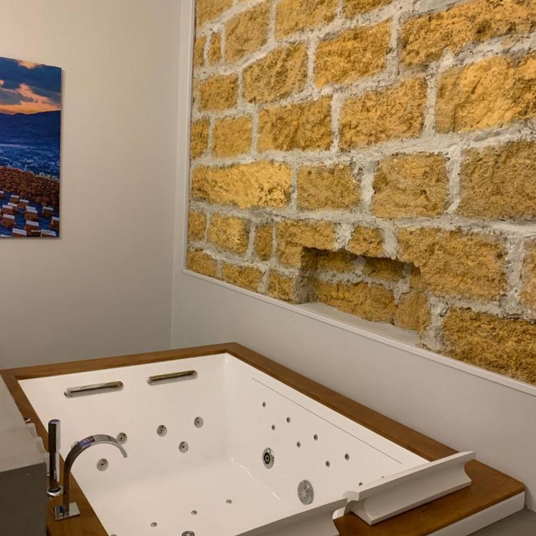 Suite Ponte Normanno Romantic Suite - Appartamento con 1 Camera da Letto - 1