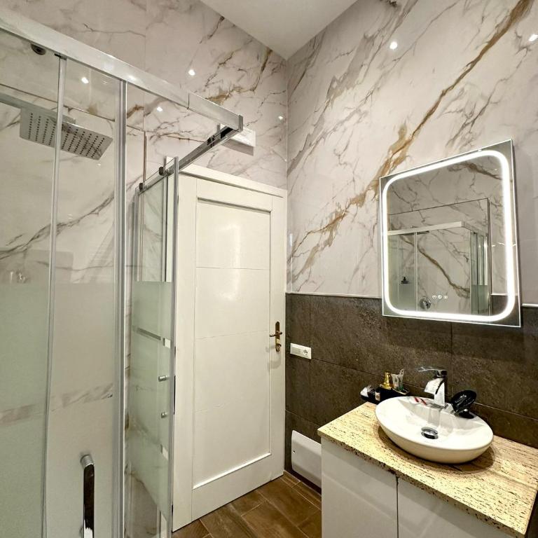 Il Tempio Della Capitale - Camera Quadrupla con Bagno Privato - 12
