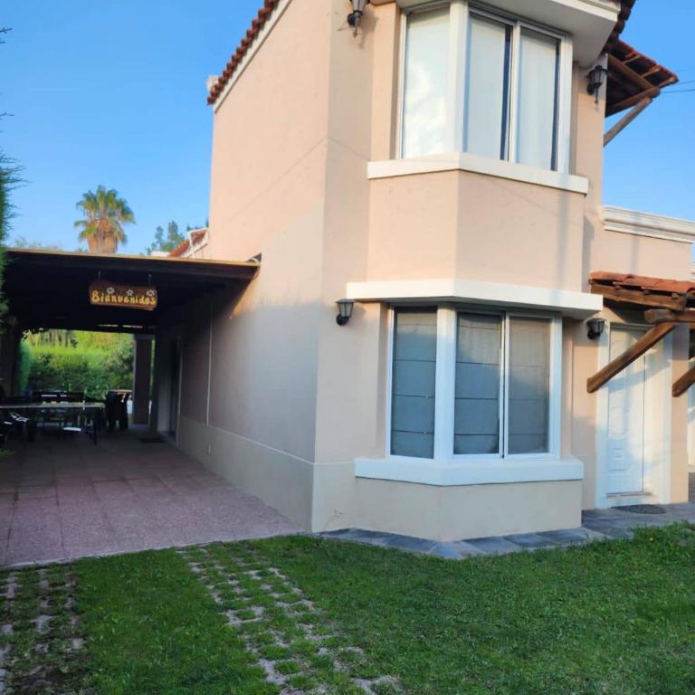 Casa moderna en mendoza - Three-Bedroom Townhouse - 19