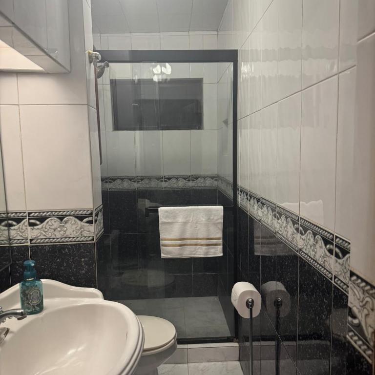Apartment with a royal heart, green park and hills - One-Bedroom Apartment - 3