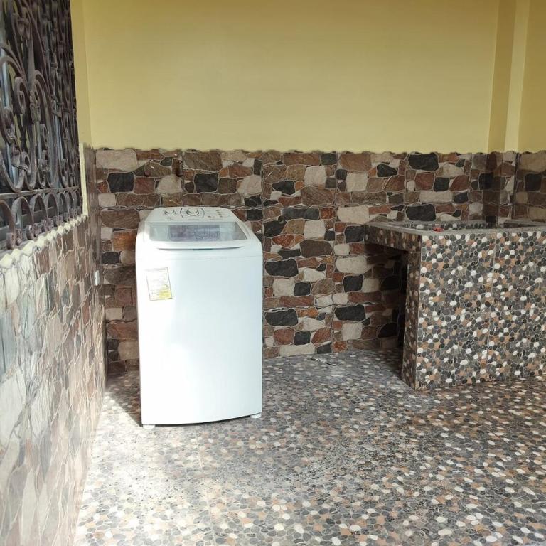 Your Home in Riobamba 3 Bedrooms Bathtub Parking Total Comfort - Three-Bedroom Apartment - 19