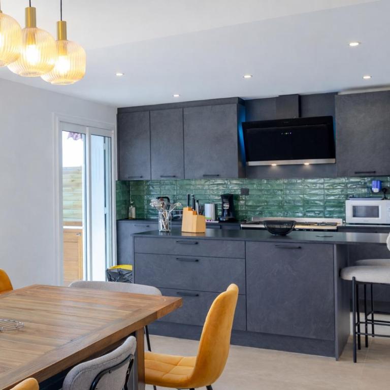 JEANNE DARC - Spacieux, 6 personnes, Vue Mer, Terrasse, Familial - Appartement 2 Chambres - 13