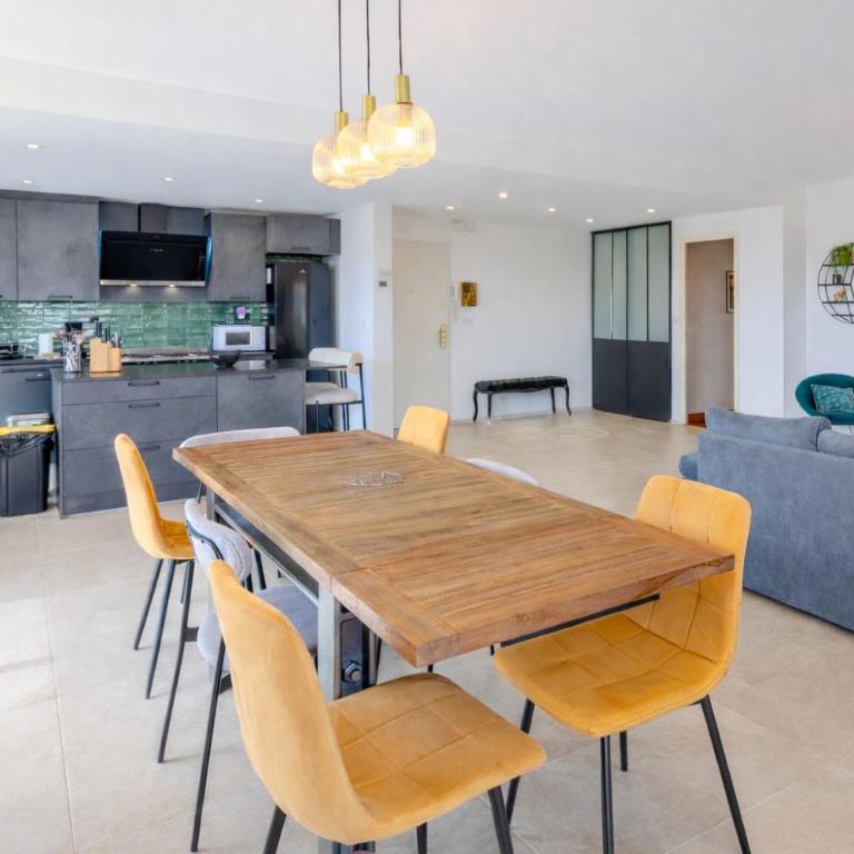 JEANNE DARC - Spacieux, 6 personnes, Vue Mer, Terrasse, Familial - Appartement 2 Chambres - 12