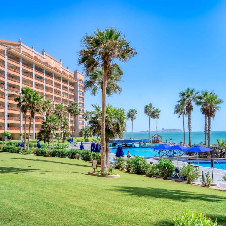 Sonoran Spa Amazing Oceanfront E206 - Apartamento - 37