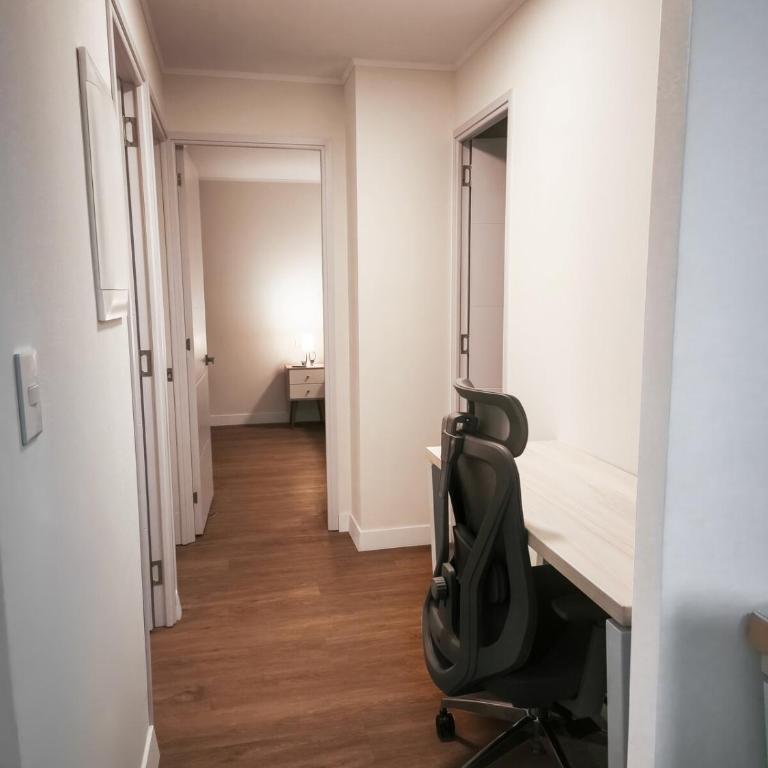 3BR Miraflores - Pool & Jacuzzi in the Heart of the City - Three-Bedroom Apartment - 4