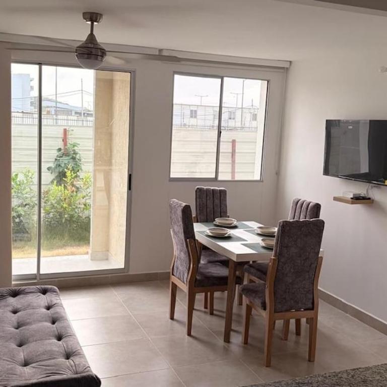 Walk 5 min to the beach in Capriella and terrace - Two-Bedroom Apartment - 12