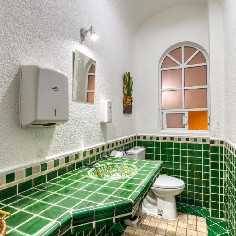 Casa Blue - Quadruple Room with Shared Bathroom - 1