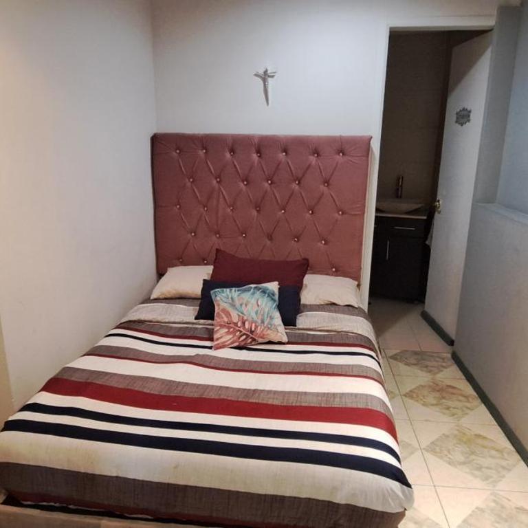 Encantadoras Habitaciones Privadas Del Valle - Economy Double Room - 8