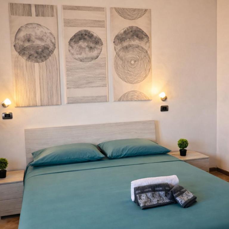 Emily Home Holidays - Appartamento Deluxe con 2 Camere da Letto e Balcone - 11