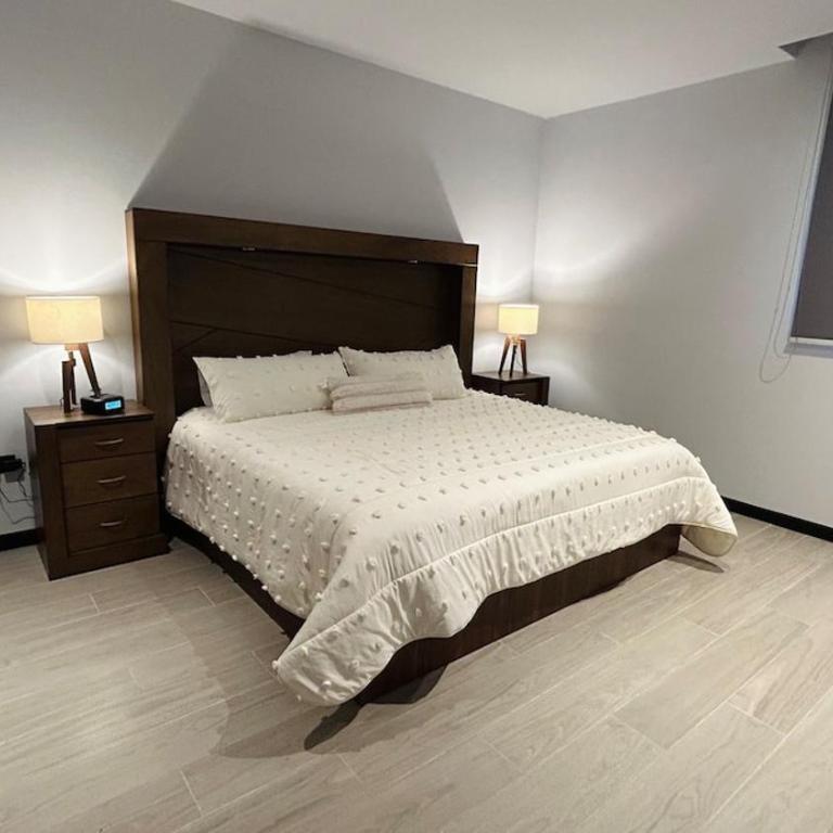Depa premium con Alberca, Gym y Pádel - country club GDL - Two-Bedroom Apartment - 5