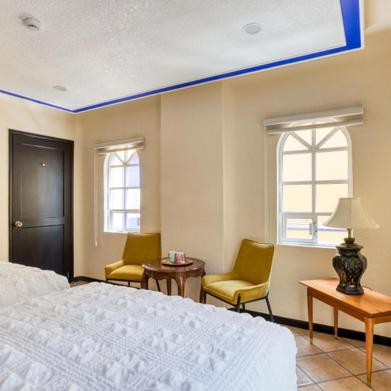 Casa Blue - Double Room with Shared Bathroom - 24