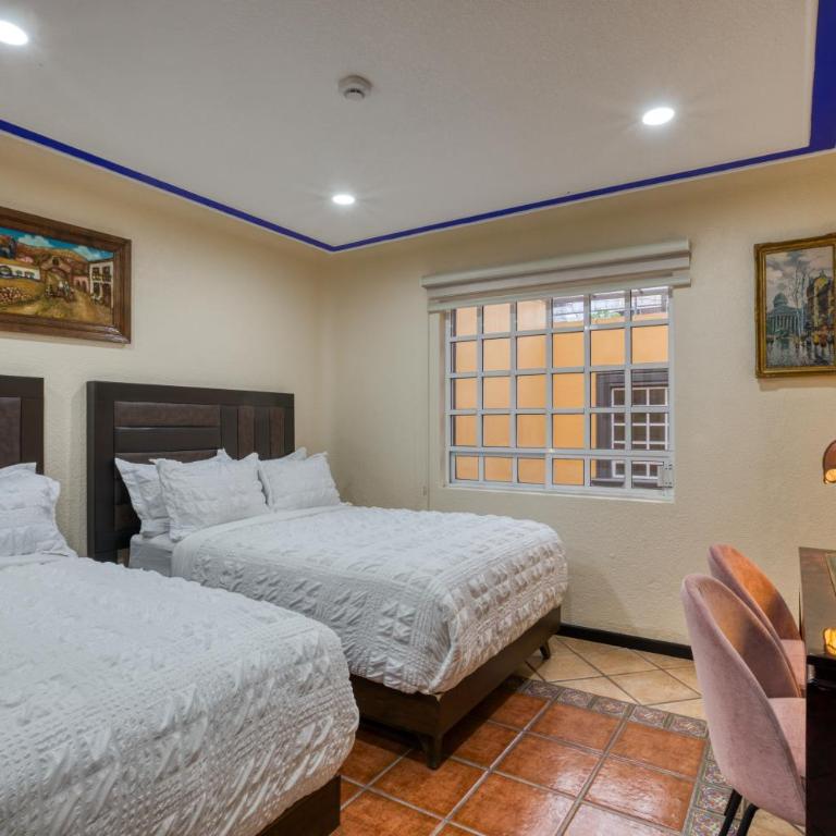 Casa Blue - Double Room with Shared Bathroom - 32
