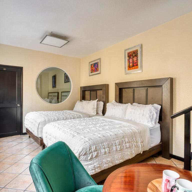 Casa Blue - Quadruple Room with Shared Bathroom - 8