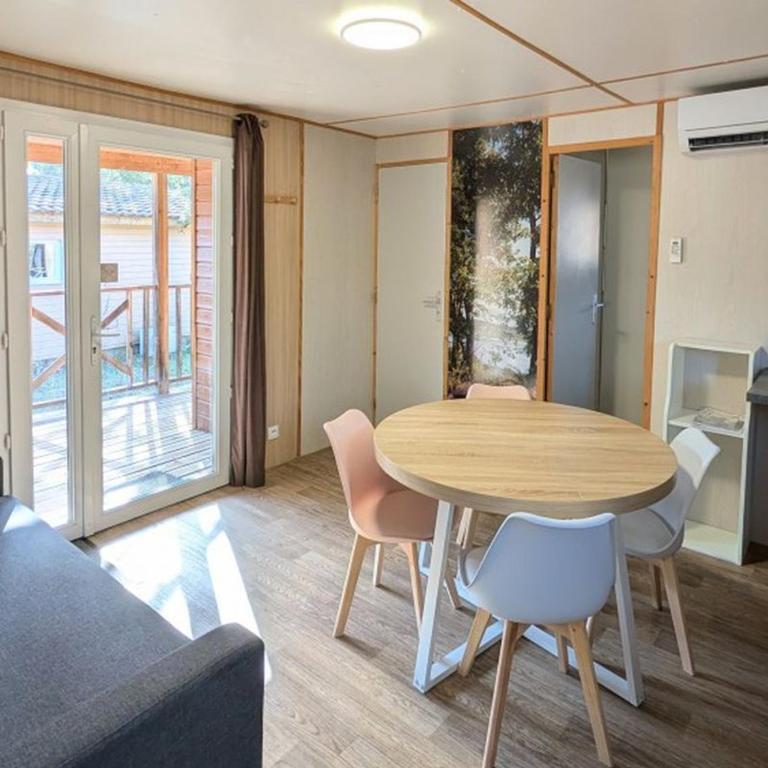 Chalet confortable avec terrasse pour 7 personnes - API-1-52-227 - Chalet - 9