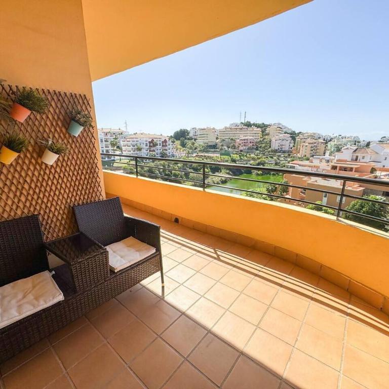 Bright & quiet 2BR flat w/ large terrace & pool - Apartamento de 2 dormitorios - 23