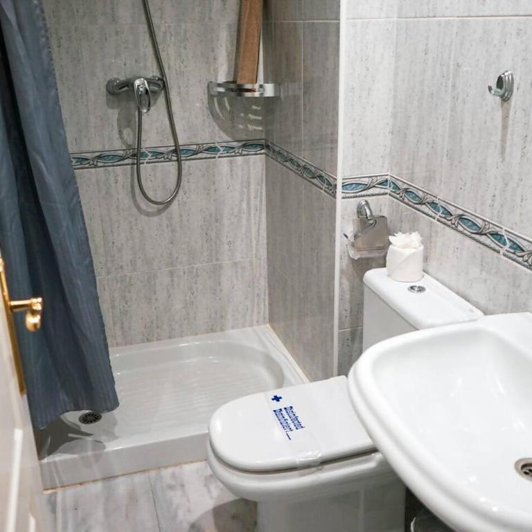 Bright & quiet 2BR flat w/ large terrace & pool - Apartamento de 2 dormitorios - 44