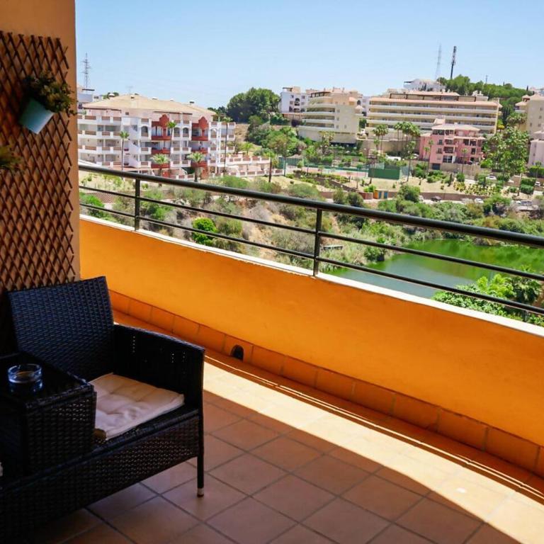 Bright & quiet 2BR flat w/ large terrace & pool - Apartamento de 2 dormitorios - 47