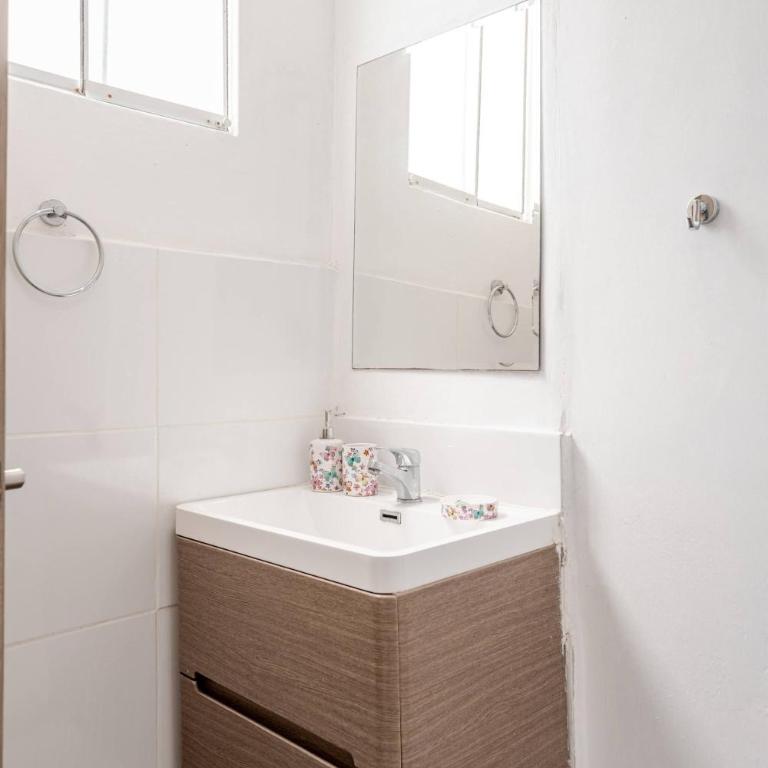 Cozy 2BR - Heart of Barranco - Walk to Everywhere - Apartamento - 20