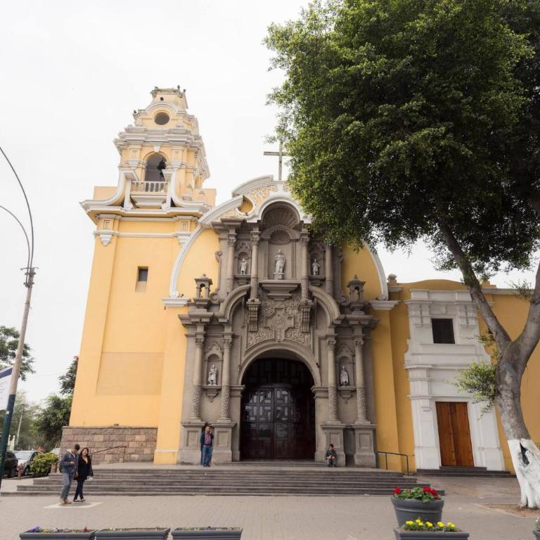 Cozy 2BR - Heart of Barranco - Walk to Everywhere - Apartamento - 35