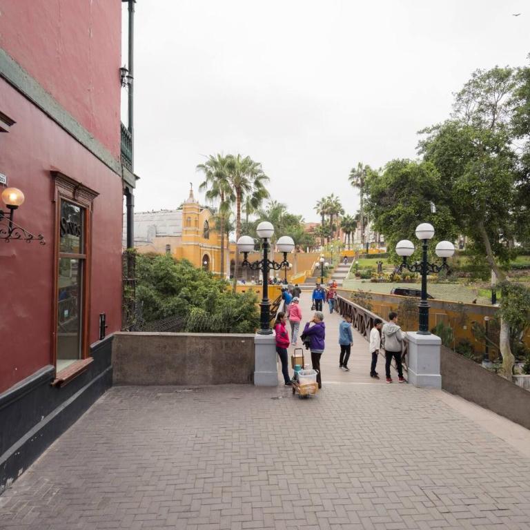 Cozy 2BR - Heart of Barranco - Walk to Everywhere - Apartamento - 39