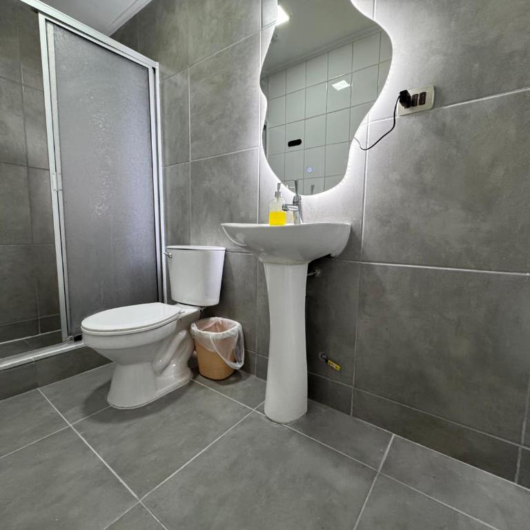 Residencial Don Santiago - Triple Room with Private Bathroom - 12