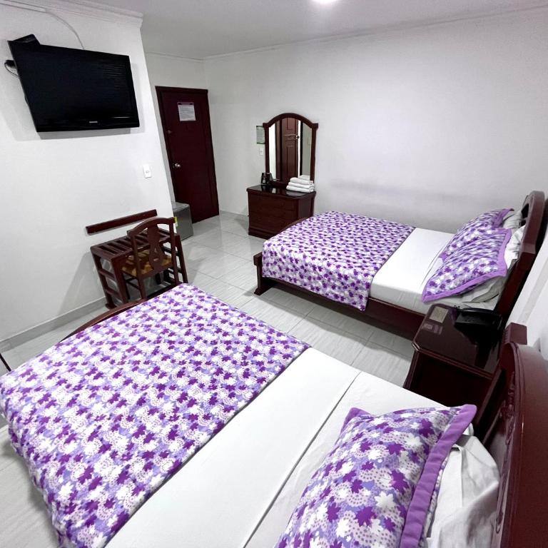 Hotel Exelsior - Habitación Triple - 7