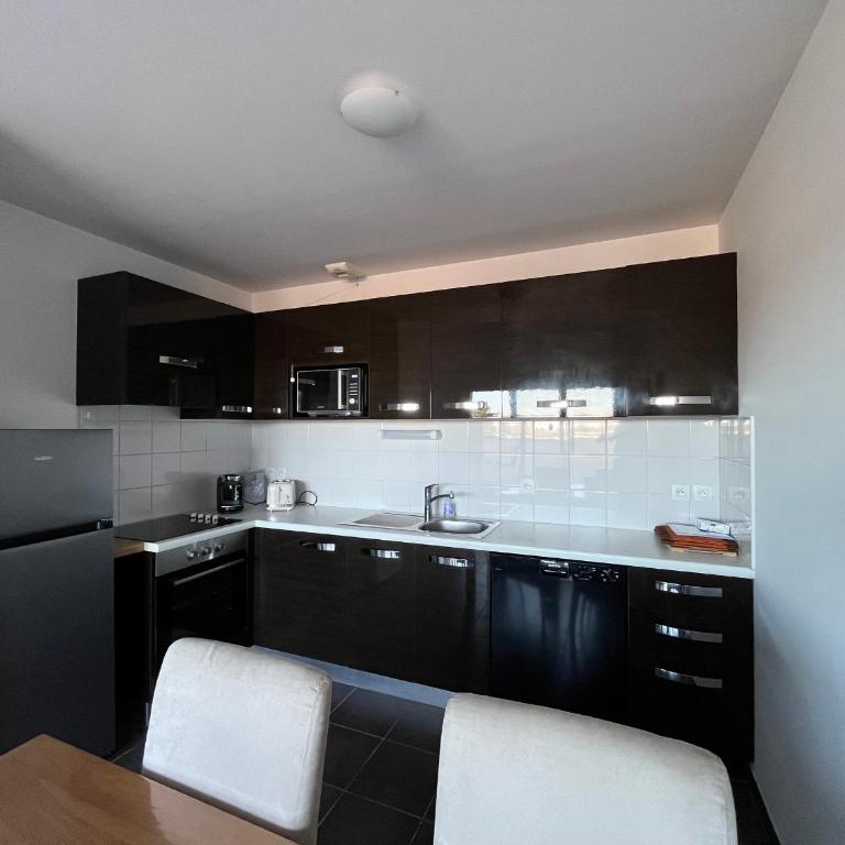 Appartement cosy centre-ville, animaux admis - 6 pers. - FR-1-319-629 - Apartment - 5