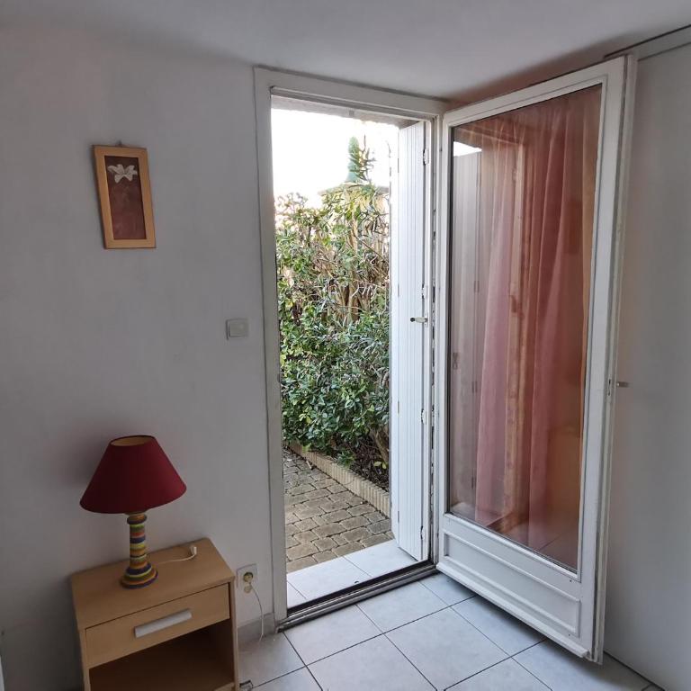 Pavillon 6 Pers avec Piscine et Parking, Proche Plage - FR-1-781-90 - Ferienhaus - 14